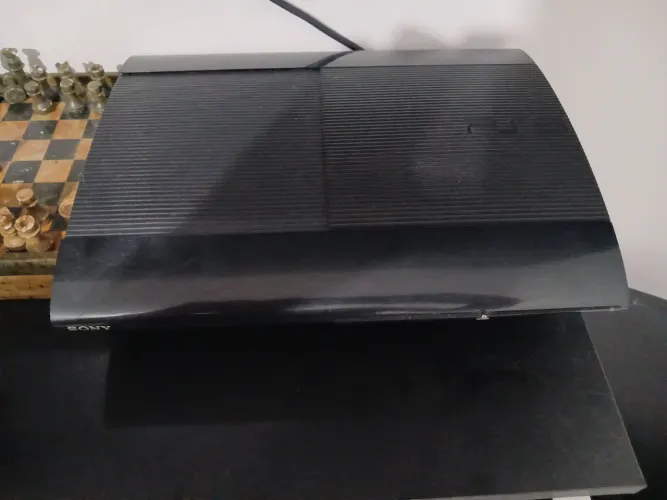 VENDO PS3 SLIM COM DOIS CONTROLES