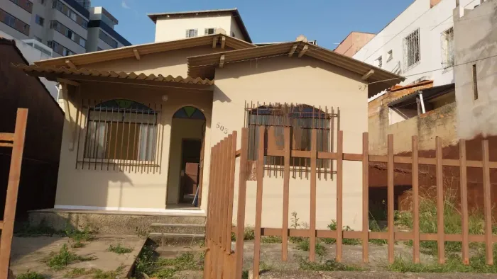 Oportunidade! Casa no diamante em lote 360m²