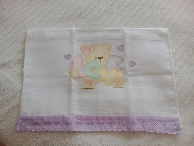 Fralda de boca pintada a mão, 50x35 cm, marca Valetex