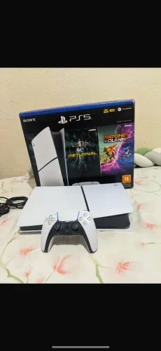 Ps5 slim 1tb,com 2 jogos inclusos. Novo