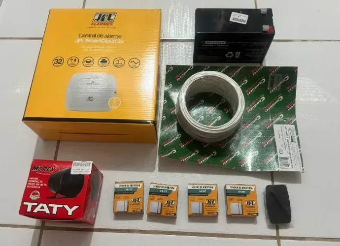 Kit Alarme JFL monitorado por aplicativo SmartCloud 32 com 4 magnéticos sem fio (NOVO)