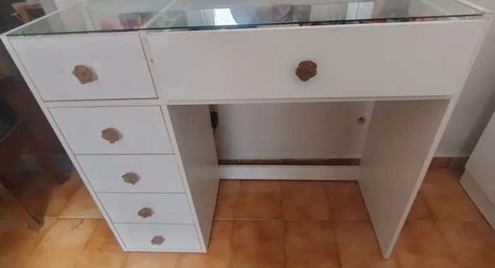 Bancada de maquiagem usada em ótimas condições,