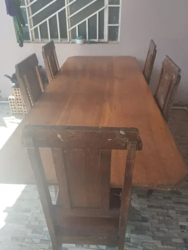 Vende-se mesa 