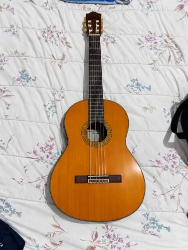 Violão Clássico - Yamaha Nylon