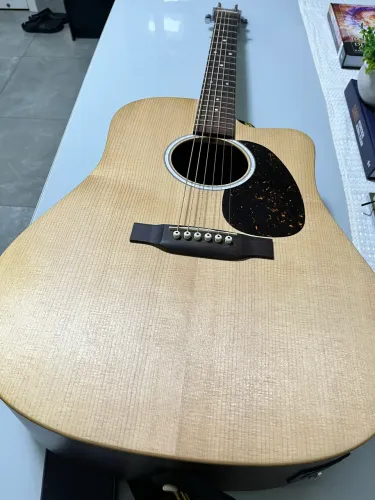 Violão Martin Dx2e (menos de um ano de uso)