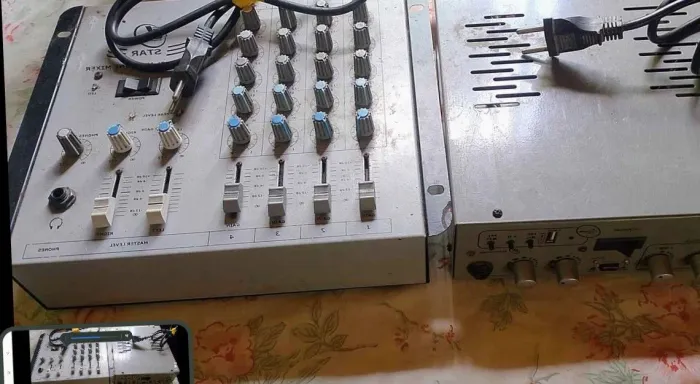 Vende se uma mesa de som de 4 canais funcionando perfeitamente e um aparelho de ampldaNCA,