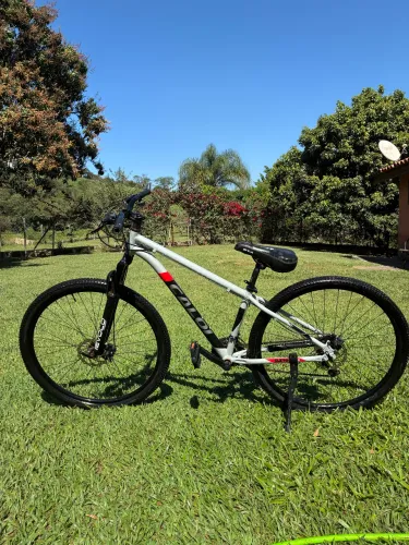 Bicicleta mountain bike aro 29