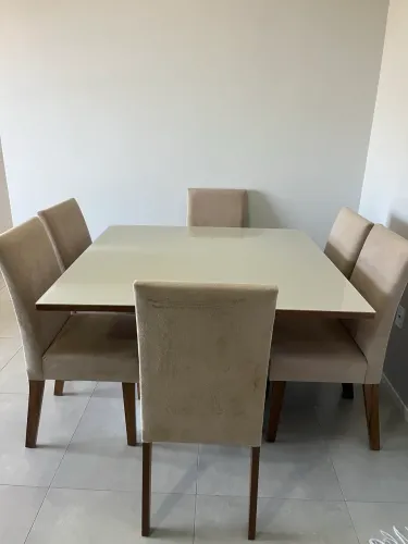Mesa de Jantar Quadrada (06 lugares)