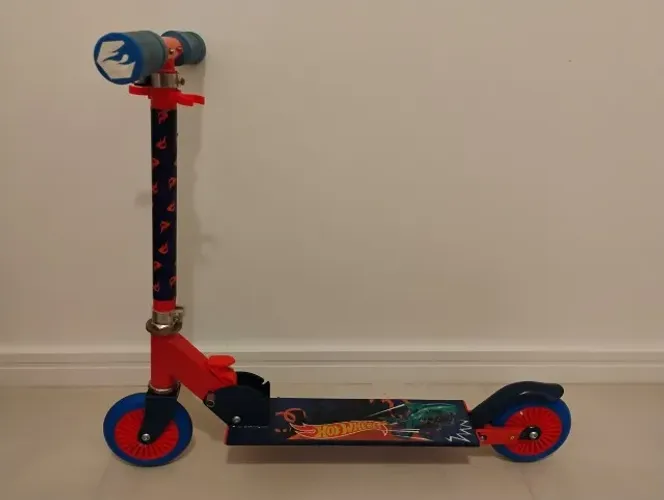 Patinete Hot Wheels 2 Rodas Antiderrapante 3+ Fun