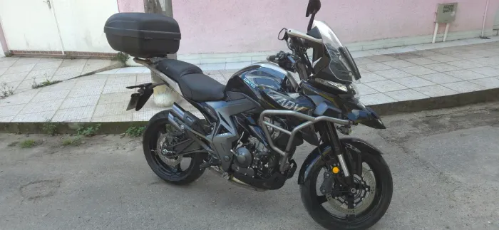 Zontes 351T com 3000 km. 