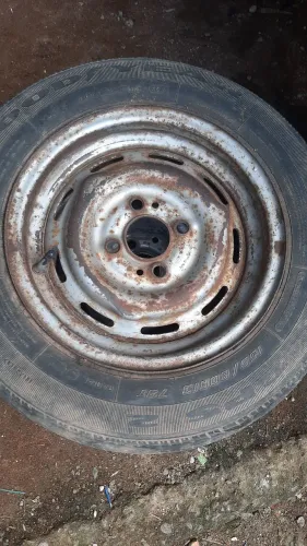 Roda ferro original 13 chevete tubarão 