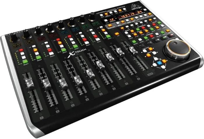 Behringer X TOUCH
