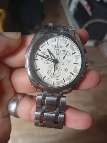 Vende-se Relógio TISSOT Léia o anúncio 
