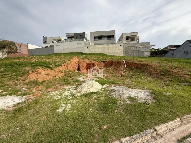 Terreno à venda no condomínio São Paulo II