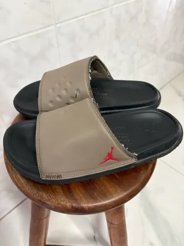 Chinelo slide Jordan