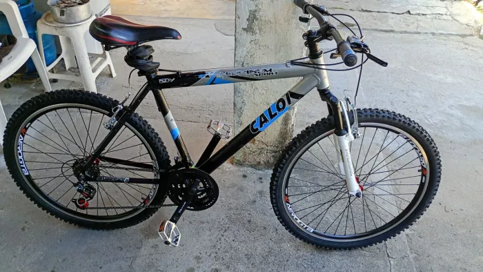 Vendo bicicleta Caloi aro 26 