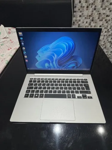 Galaxy Book Go - EXCELENTE ESTADO