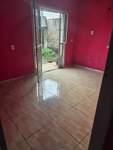 Aluga-se apartamento com 2 quartos no Tucumã
