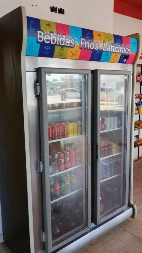 Expositor de bebidas 2 portas