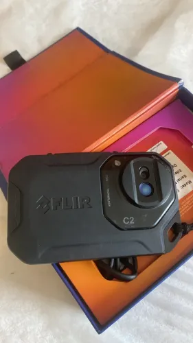 Câmera termografica flir c2
