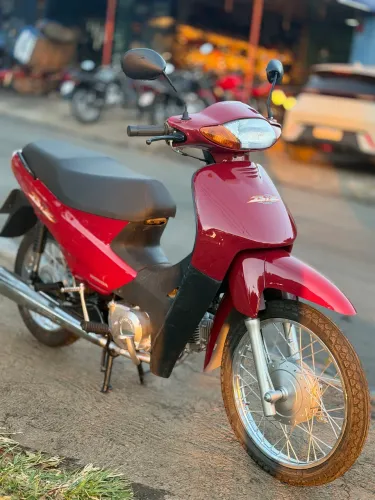 Honda Biz 100 2004 Partida no ponto de transferir