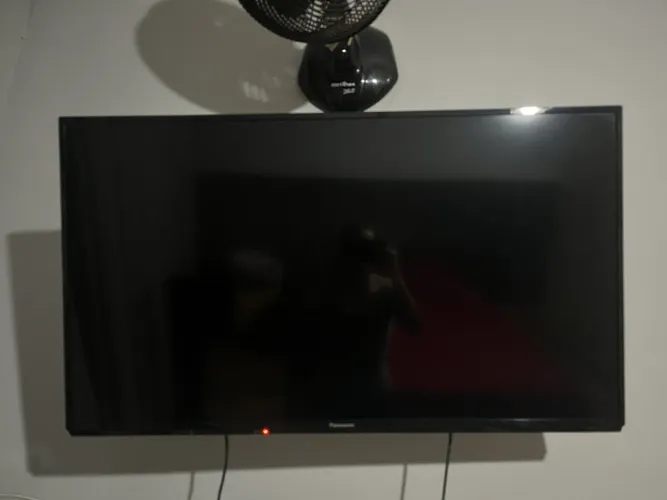 TV PANASONIC PERFEITA 43 pol 