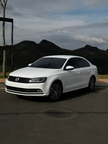 Volkswagen Jetta Highline 2.0 TSI 16V 4P Tiptronic 2018