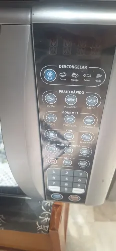 Micro ondas com defeito  liga mais não  aquece 