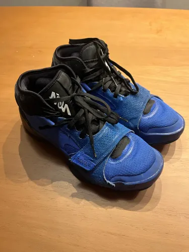 TÊNIS JORDAN ZION 2 MASCULINO AZUL E PRETO