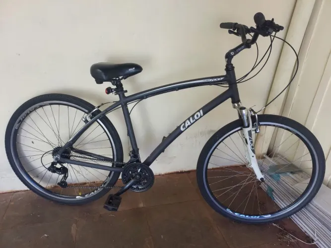 Bicicleta caloi modelo 700. Em ótimo estado, apenas 400 reais