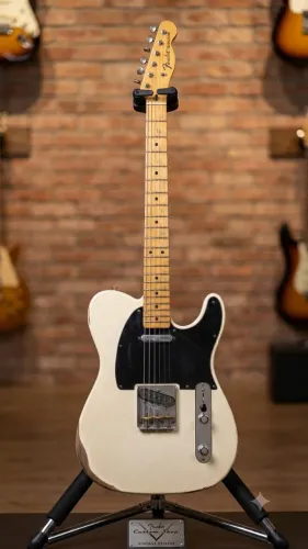 Guitarra Fender Telecaster MiM (Projeto Custom Shop)