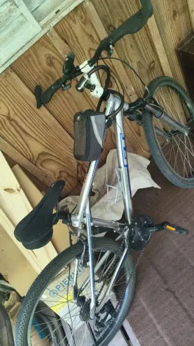 bicicleta GT com kit shimano completo