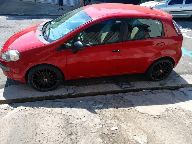 Fiat Punto Essence 1.6 Flex 16V 5P 2014