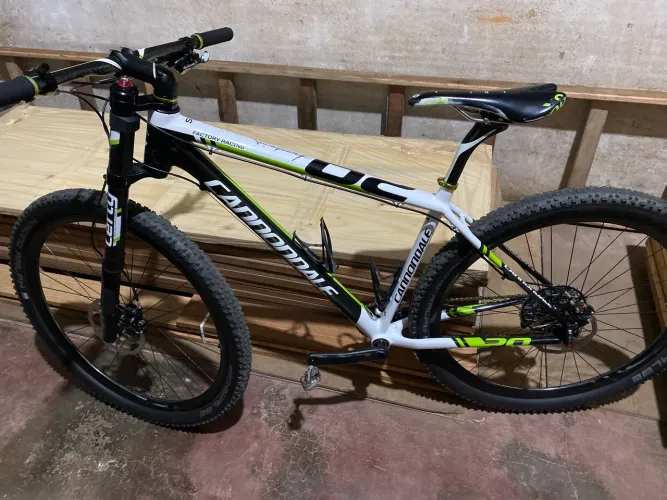 Cannondale left importada 