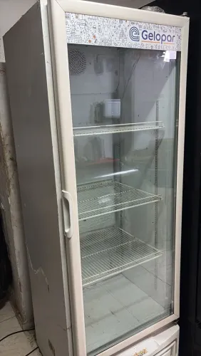 Freezer expositor