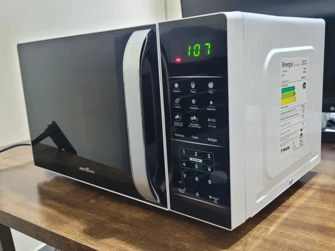 Micro-ondas Britânia BMO23 20L 127V