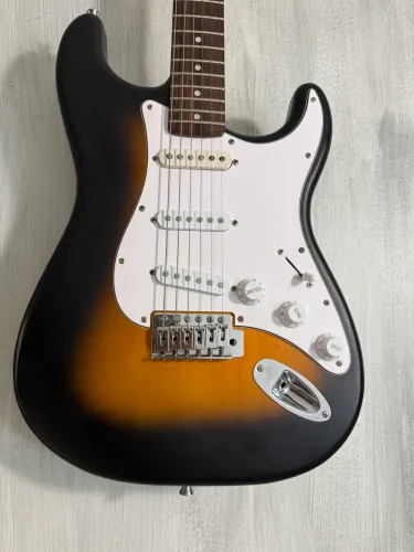 Guitarra Fender Stratocaster Impecável