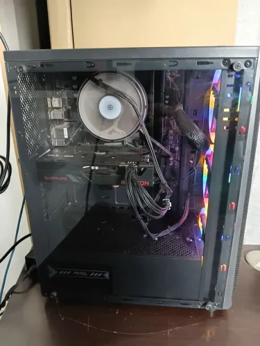 PC gamer Ryzen 5 RX 6600
