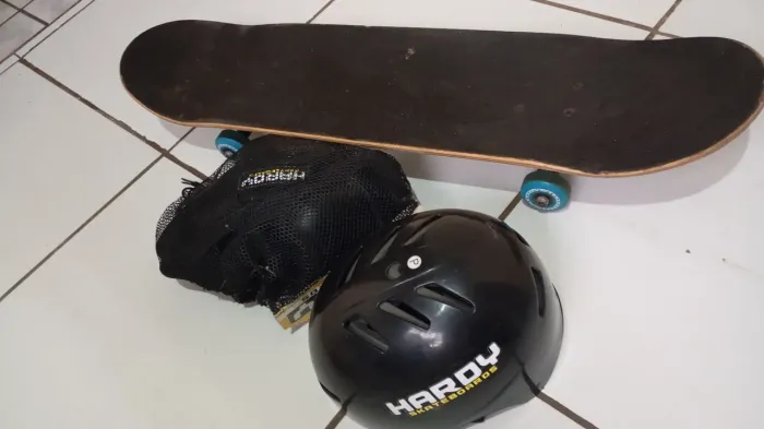 Skate Cisco Profissional com Equipamentos de proteção Tamanho P