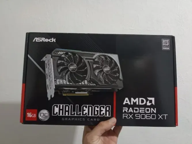 Placa de Video RX 9060XT 16GB (FAVOR LER TODO O ANUNCIO) (Parcelo no Cartão)