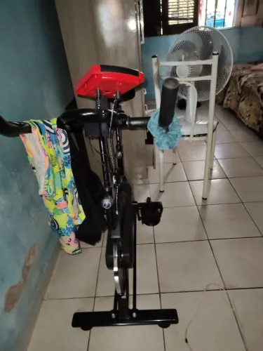 Bicicleta de ginástica