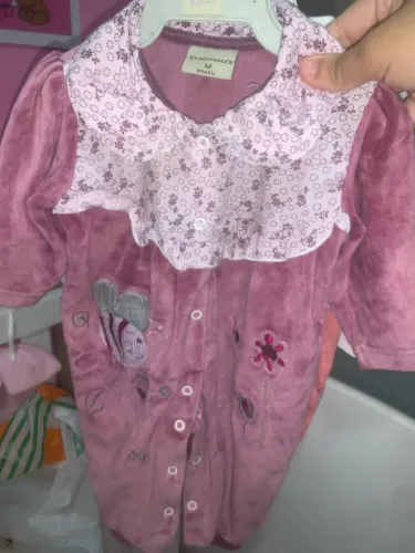 Roupas.