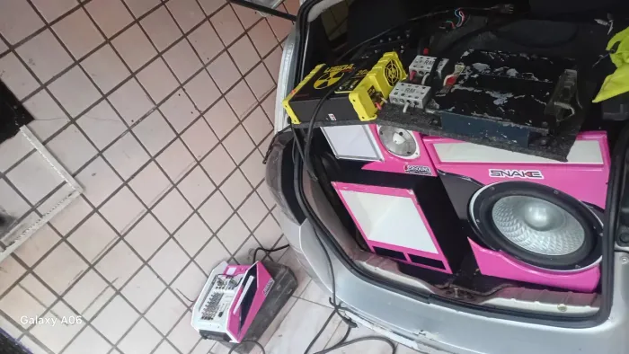 Som automotivo