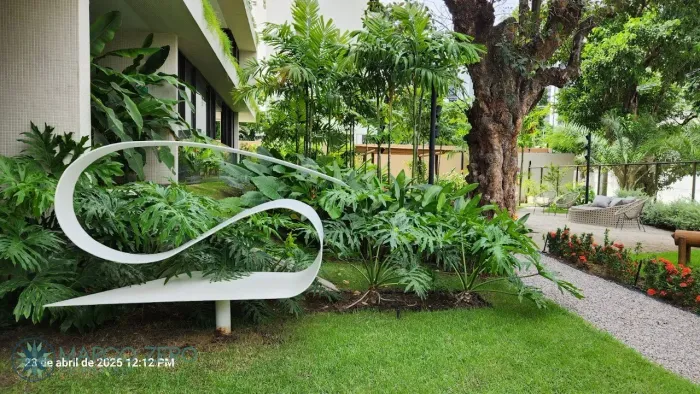 Apartamento à venda no bairro do Parnamirim, Recife-PE, 4 suites, 160,00m² de área útil.