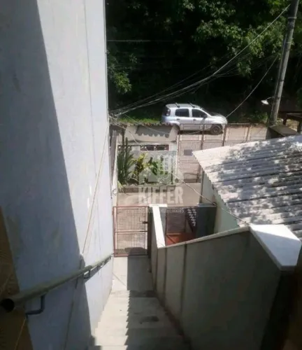 Apartamento com 2 dormitórios à venda, 76 m² por R$ 220.000,00 - Rio do Ouro - São Gonçalo