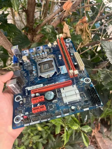 Placa-mãe IPMH61P1 LGA 1155 + 4GB DDR3