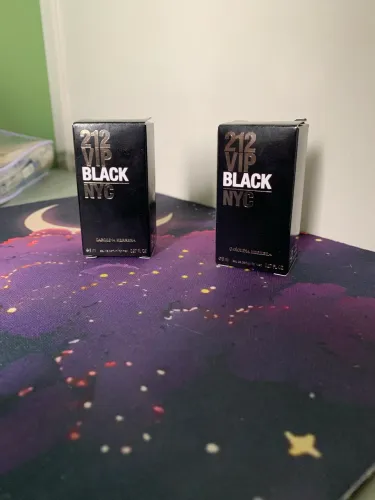 Miniatura Original 212 Vip Black Eau de Parfum For Men Carolina Herrera 8 ml