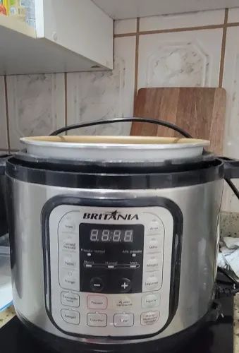 Panela pressão Britânia 220v