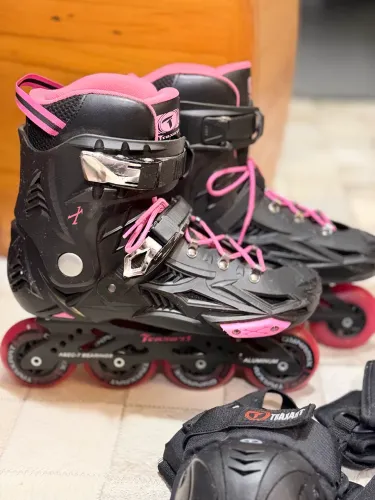 TRAXART - PATINS + KIT PROTEÇÃO + CAPACETE 