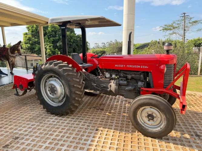 Trator Massey Ferguson 65 x -Ano: 1973